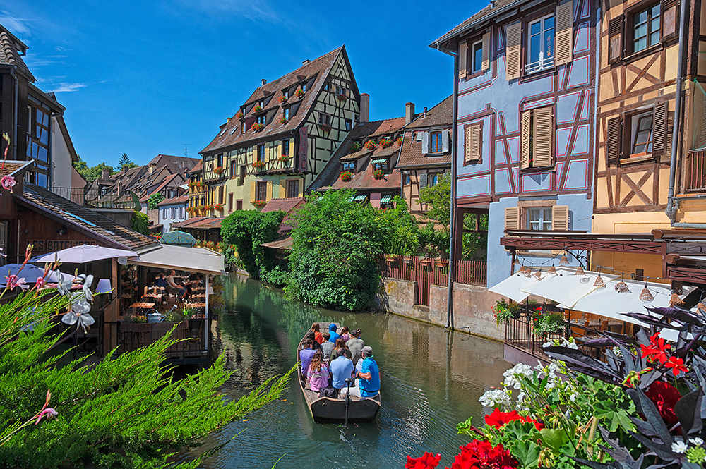 „La Petite Venise“ – Klein-Venedig in Colmar mit den typischen Holz-Flachbooten